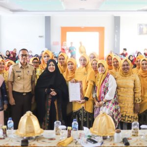 Buka Diseminasi Bahasa Daerah, Erna Rasyid Taufan Ajak Guru Rawat Bahasa Daerah sebagai Wujud Syukur