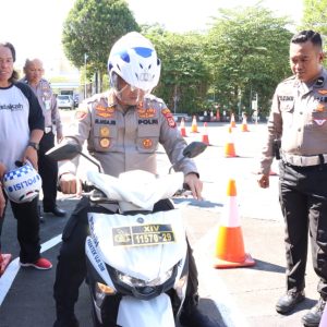 Satlantas Polrestabes Makassar Lakukan Uji Coba Lintasan S untuk Pengurus Sim C