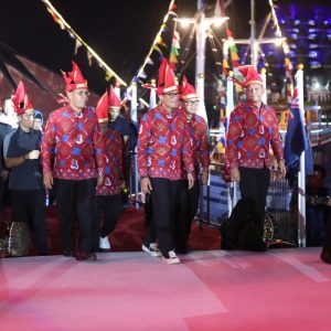 Hadir Langsung, Menparekraf Sandi Sebut F8 Makassar The Best Waterfront Festival di Dunia