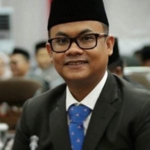 Anggota DPRD Makassar Ray Suryadi Soroti Proyek Mangkrak Gedung Puskesmas Ujung Pandang Baru