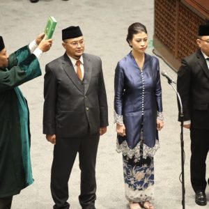 Anak Mentan SYL, Tita Dilantik Jadi Anggota DPR RI Gantikan Rapsel Ali