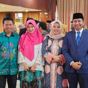 Rektor Lantik Dewi Setiawati Muchsin sebagai Dekan FKIK UINAM