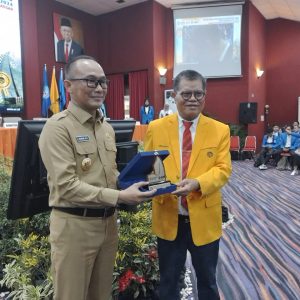 Rektor UNM Hadirkan Pj Gubernur Sulbar, Bawakan Kuliah Umum Dipenyambutan Maba Pascasarjana
