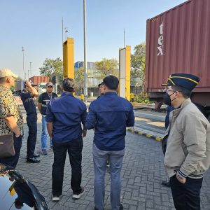 Cegah Korupsi, Satgassus Polri Gandeng DJBC Kemenkeu Kunjungi Pelabuhan Tanjung Perak