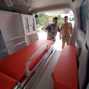 BRI Pangkep Serahkan Bantuan Ambulans untuk RS Batara Siang