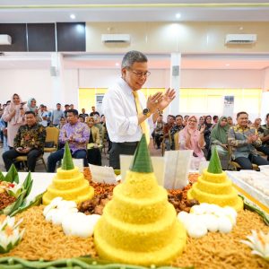 Direktur PAM Tirta Karajae Parepare Ucapkan Milad ke-58 Wali Kota Taufan Pawe