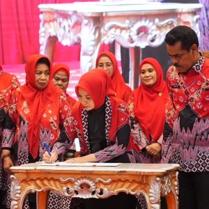 Pj Ketua Dekranasda Sulsel Kukuhkan Enam Pj Ketua Dekranasda Kabupaten Kota
