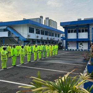 Personel Ditlantas Polda Sulsel Apel Jas Hujan, Wadirlantas: Harus Siap Bertugas di Musim Penghujan