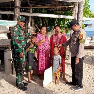 TNI-Polri Kompak di Pulau Barrang Caddi