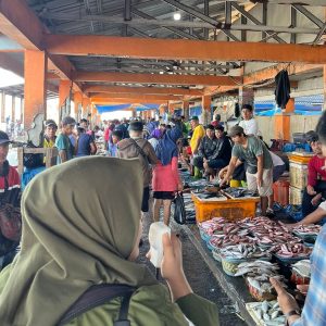 KPU Makassar Sosialisasi Pemilu 2024 di Tempat Pelelangan Ikan Paotere