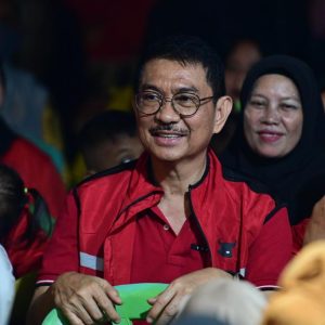 Manfaat Program Sambung Listrik Gratis Dirasakan Warga, ARW Didoakan Lanjutkan Perjuangan di Senayan
