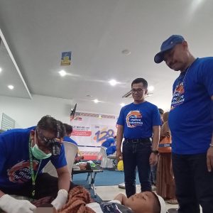 BRI Pangkep Sunat 100 Anak, Bagikan 344 Alquran