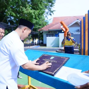 MYL Resmikan Taman Ramah Anak Makkareso dan Lapangan Olahraga Dinas Pekerjaan Umum