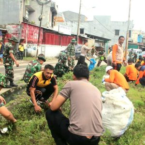 Cegah Banjir, Kodim 1414 Tator Gandeng Pemkab dan Instansi Terkait Bersihkan Saluran Air