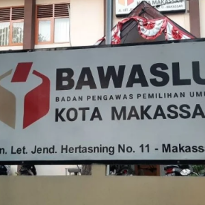 Bawaslu Makassar “Lemah” Tangani Dugaan Pelanggaran Aris Titti