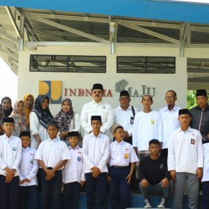 Muh Aras Resmikan Sanitasi di Ponpes Darunnaiem Pesse Soppeng