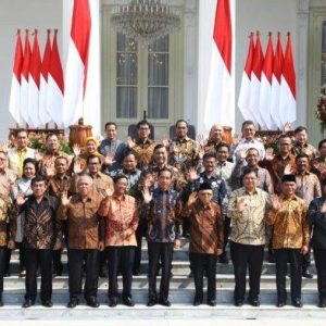 Stafsus Presiden Bantah Menteri Kabinet Jokowi Tak Kompak