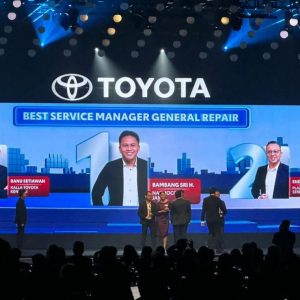 Ranu Setiawan Raih Penghargaan di Ajang Toyota Dealer Convention 2024