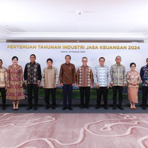 Jokowi Apresiasi Kinerja OJK Wujudkan Resiliensi Industri Jasa Keuangan Indonesia