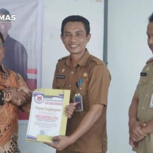 Hadiri HUT LSM Gerak Indonesia, Pj Wali Kota Terima Penghargaan