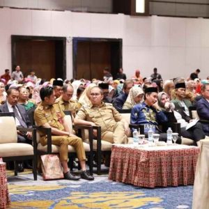 Ketua DPRD Makassar Hadiri Pengukuhan Apiaty Amin Syam Sebagai Guru Besar