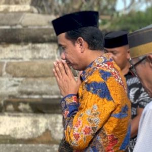 Rudianto Lallo Ziarah Makam Raja Gowa-Tallo