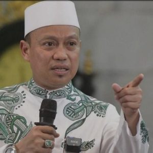 Das’ad Latif Kupas Tuntas Makna Halal bi Halal di Poltekpar Makassar