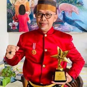 Bachtiar Adnan Kusuma, Tokoh Literasi Indonesia, Membukukan Orang-Orang Sulsel yang Sukses di Perantauan