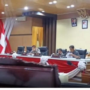Melalui Rapat Paripurna, DPRD Parepare Tetapkan Tim Ahli