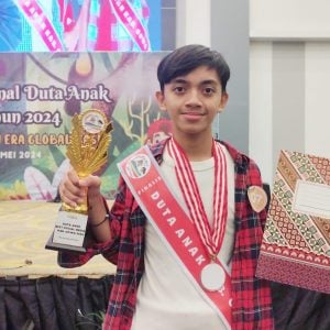 Berprestasi, Siswa SMP Bosowa School Makassar Juara Best Social Media Duta Anak Gowa 2024