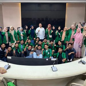 Prokopim Kota Makassar Sambut dan Bagi Ilmu Kunjungan Mahasiswa Ilkom UIN Alauddin