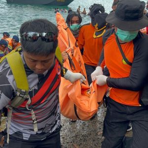 Tim SAR Gabungan Berhasil Temukan Jasad Pemuda Lompat Dari Kapal Ferry Bone Kolaka