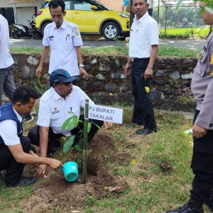 Peringati Hari Lingkungan Hidup Sedunia, Pemkab Takalar Dorong Kesadaran Cinta Lingkungan untuk Generasi Muda