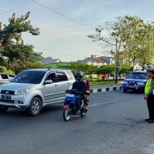 Satlantas Polres Takalar Rutin Lakukan Pengaturan Lalu lintas