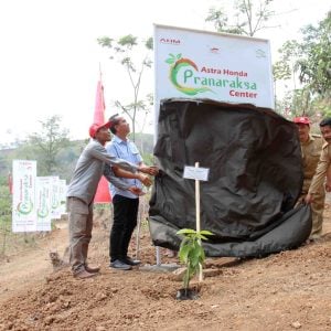 AHM Raih Penghargaan CSR Terbaik di Tanah Air