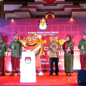 KPU Tana Toraja Luncurkan Tahapan Pilkada dengan Maskot Si Kopi