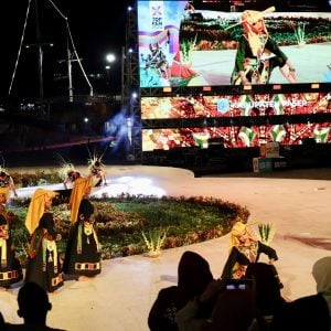 Totalitas! Kabupaten Paser Kaltim Persembahkan Dua Tarian Tradisional di Panggung Utama F8 Makassar