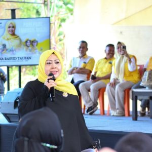 Ribuan Warga Lumpue Hadiri Peluncuran Erat Menyapa, Erna Rasyid Taufan Paparkan  15 Program Gratis Andalan