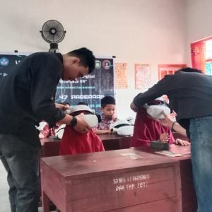 Disupport Orang Tua, Siswa SDN 47 Parepare Antusias mengikuti Pembelajaran Digital dengan Kacamata VR