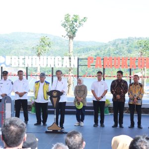 Pj Bupati Takalar Dampingi Presiden Jokowi Resmikan Bendungan Pamukkulu
