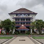 Dekan FK Unair Surabaya Dicopot usai Tolak Rencana Menkes Impor Dokter Asing