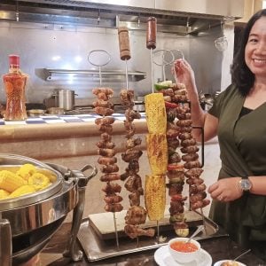 Aryaduta Makassar Hadirkan Resep Warisan Chef Bintang Lima di Brazilian Churrasco BBQ