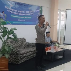 Cegah Kenakalan Remaja, Kapolsek Wajo Kompol Joko Pamungkas Lakukan Penyuluhan Hukum di Sekolah