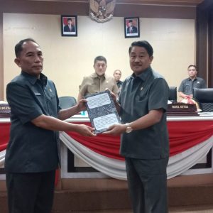 DPRD Serahkan Ranperda Inisiatif Bapemperda Tentang Kekerasan Seksual ke Pemkot Parepare