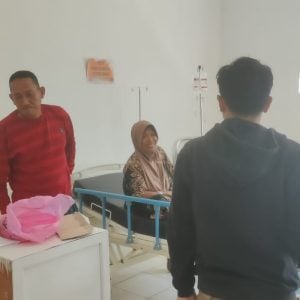 11 Orang Warga Tapalang Keracunan Makanan, Polsek Tapalang Datangi Korban