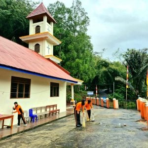 Jelang HUT ke-76, Polwan Polres Tator Gelar Bakti Religi