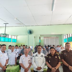 Jaksa Masuk Sekolah: Kejaksaan Negeri Takalar Berikan Penyuluhan Hukum di SMKN 3 Takalar