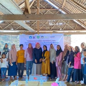 TIM PKM UMI Gelar Pelatihan Sadar Wisata di Rammang-Rammang