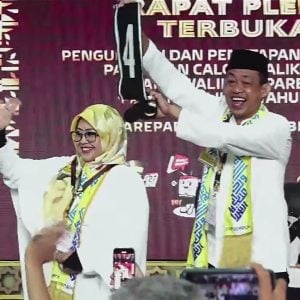 Dapat Nomor Urut 4, Erat Bersalam Sebut Angka Keberuntungan di Pilkada Serentak 2024