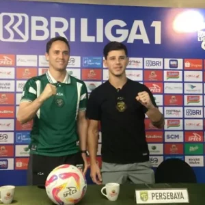 Paul Munster Jaga Mental Pemain Persebaya Jelang Lawan Dewa United